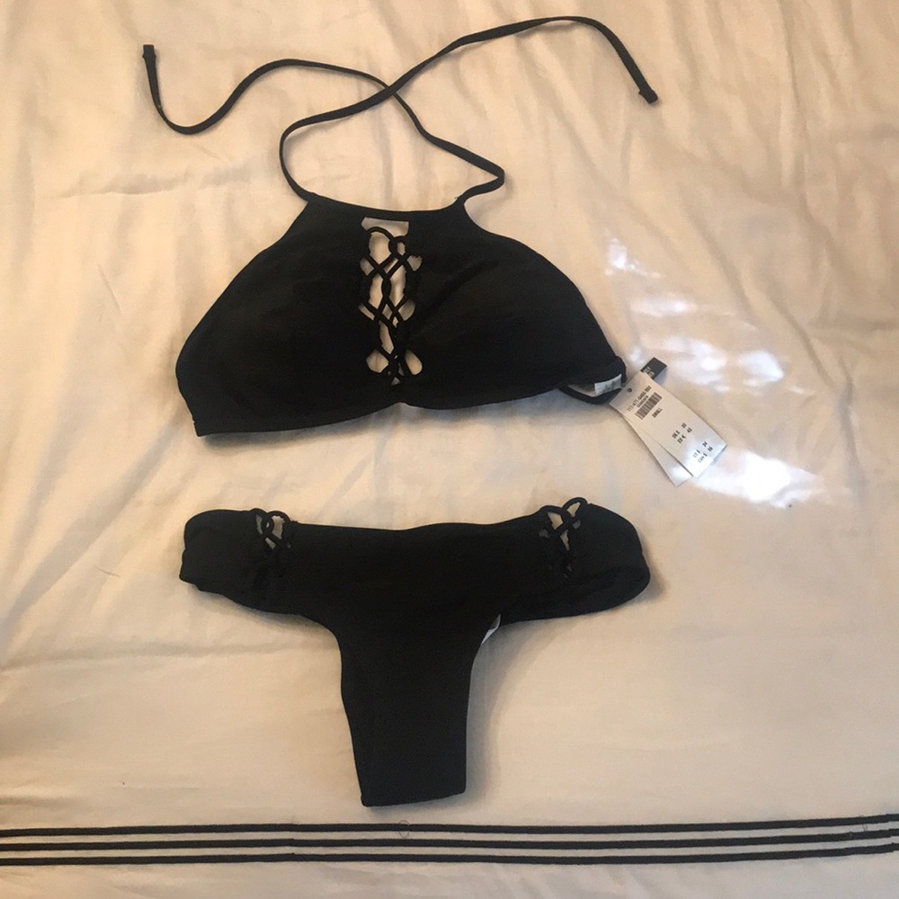 Abercrombie & Fitch cheeky bottom 2 pc swimsuit S